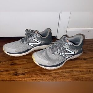 New Balance Gray and White Athletic Sneakers Women’s 8.5